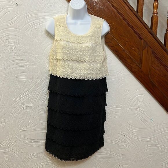 joie white & black tiered eyelet dress M - Picture 1 of 10